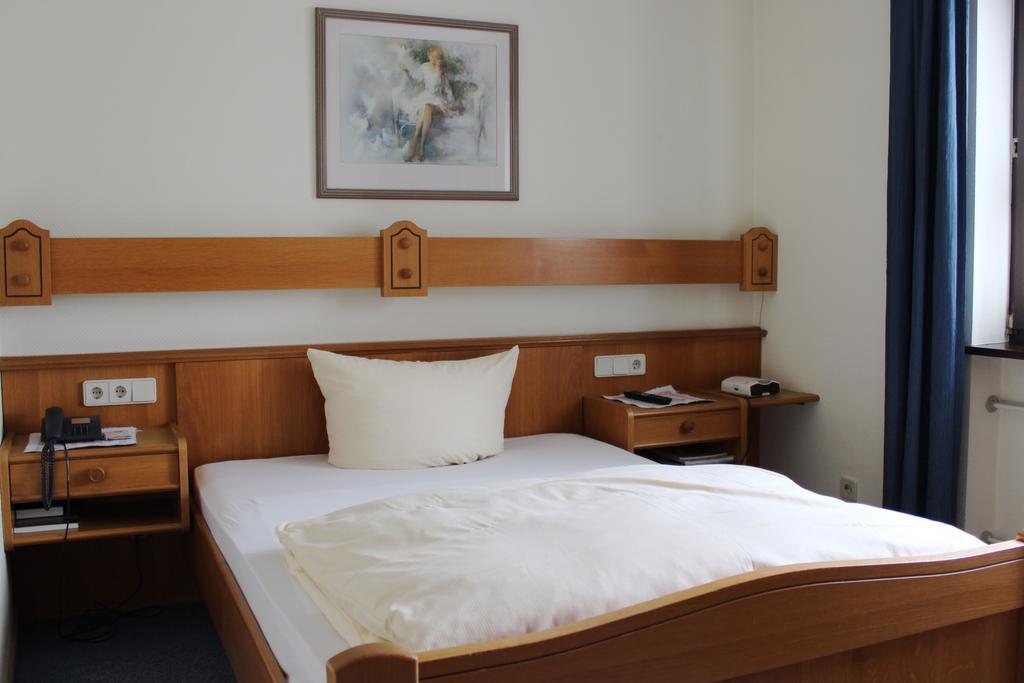 Hotel Schinderhannes Sohren Kültér fotó